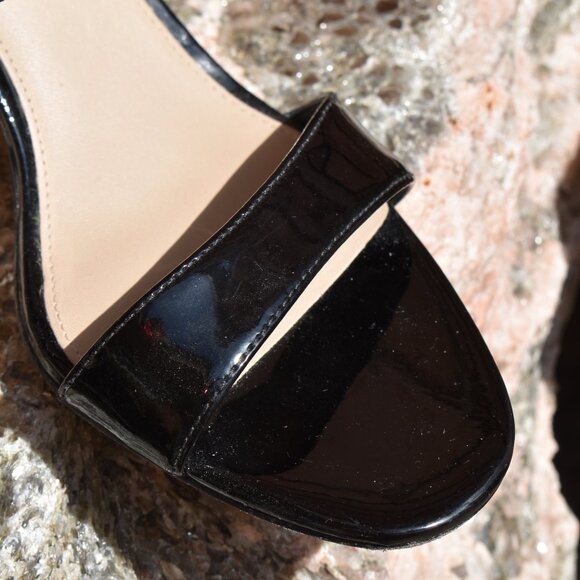 Via Spiga Leesa Black Patent Leather Ankle Strap Heels Size 9 - Picture 4 of 16